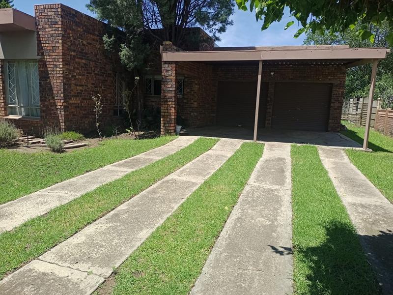 4 Bedroom Property for Sale in Elandia Free State